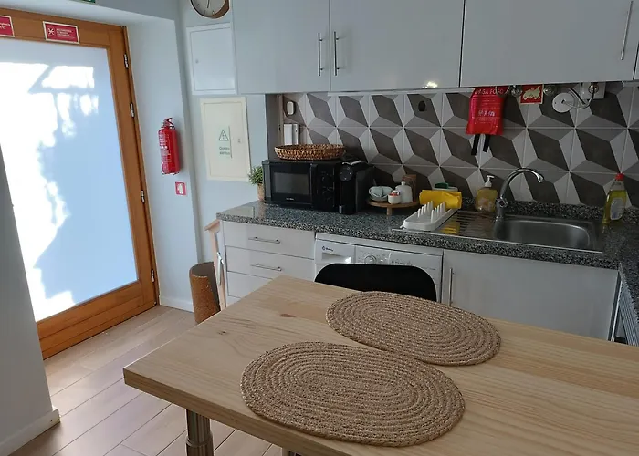 Apartament Cantinho *
